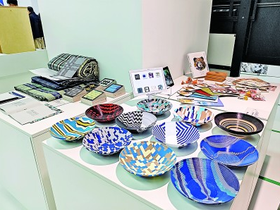 扎根大地 藝術(shù)服務(wù)人民——記'大地之歌·2024美麗中國紀(jì)事'展覽服務(wù)